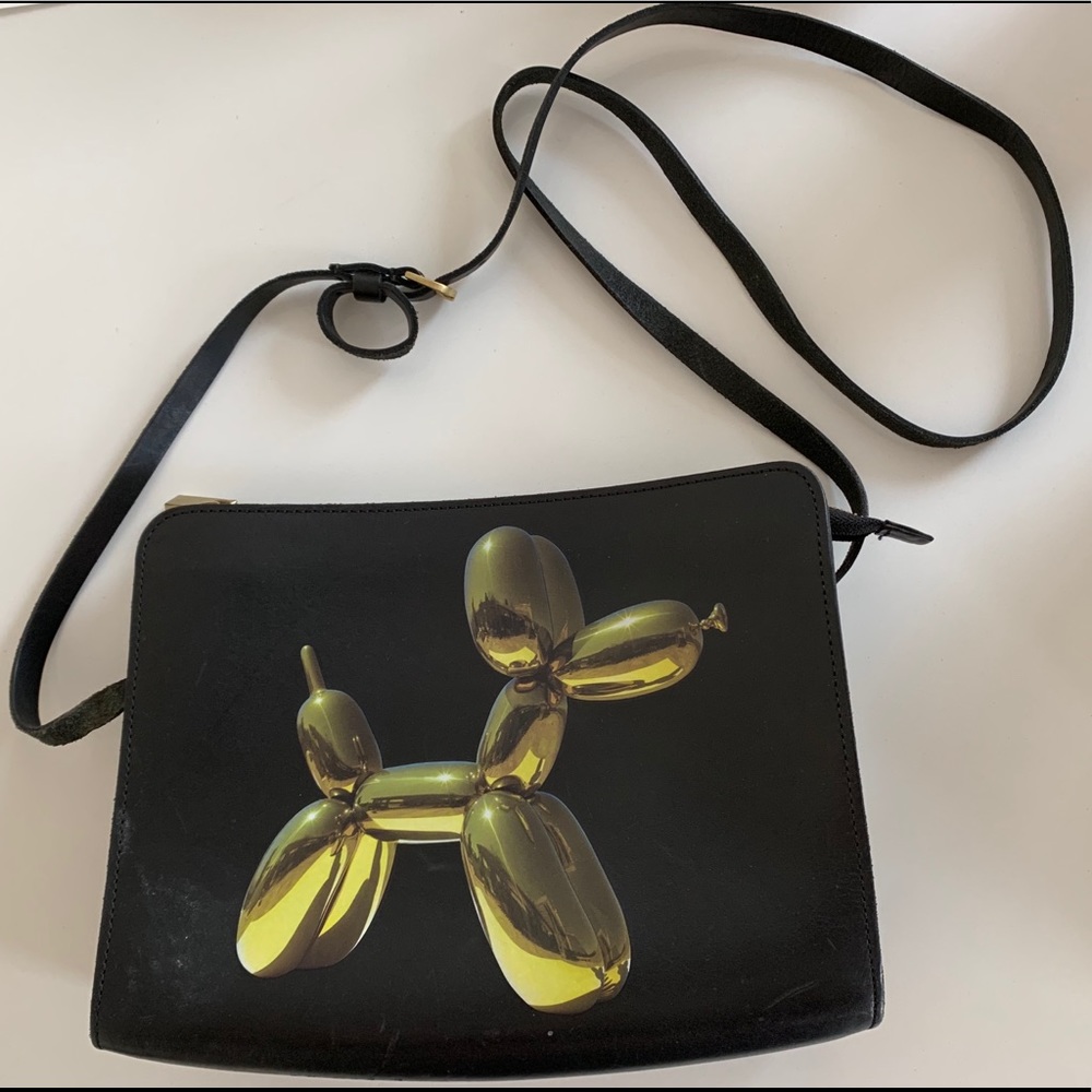 Jeff Koons x H&M balloon dog crossbody bag